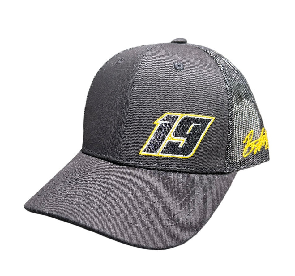 19 Trucker Hat