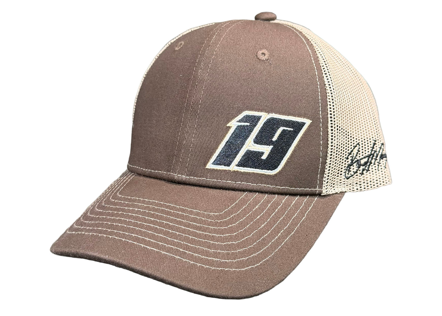 19 Trucker Hat
