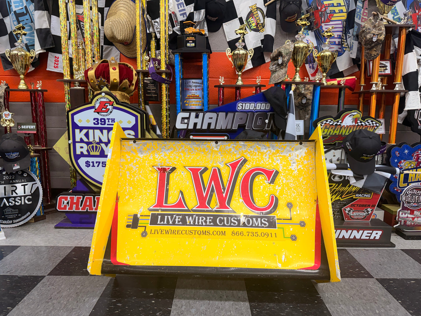 Yellow Front Wing •PICK UP ONLY•